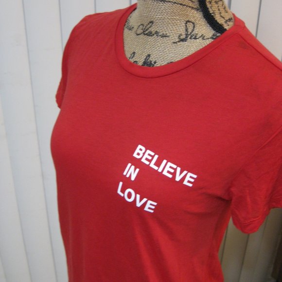 NWT Express red Believe In Love graphic t shirt top XS extra small - Picture 2 of 6